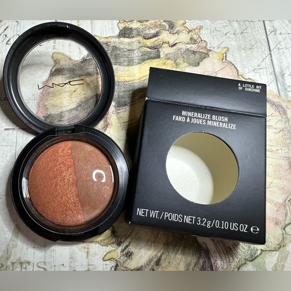 MAC COSMETICS A LITTLE BIT OF SUNSHINE BNIB Mineralize Blush Duo Rare Limited